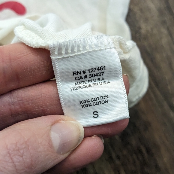 Wildfox 'Let's Get Away From It All' V neck Tshirt white red EUC Small - Picture 4 of 6